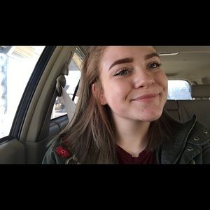 Meet your Posher, Kayli